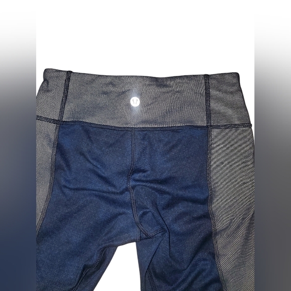 Lululemon Capri leggings - Picture 2 of 5